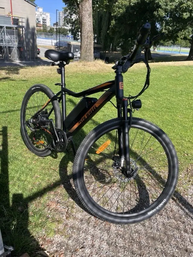 Customer photo for 350W 20in City Electric Bike, 40km Range, 21-Speed Gears, Mechanical Disc Brakes
